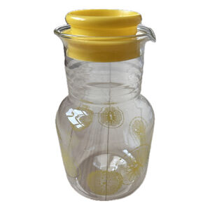 Vintage Pyrex Yellow Citrus Pitcher 1.5L Made in USA – Lemon Print 3515